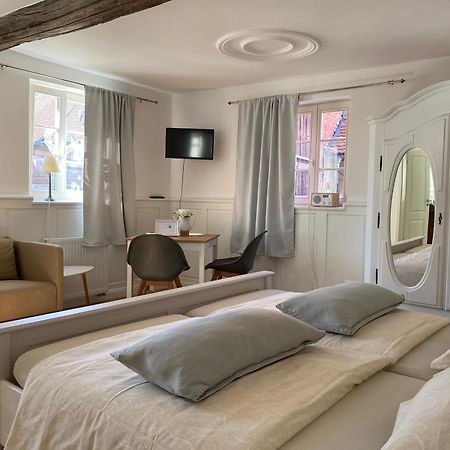 Sonnenhof 1737 - Ferienzimmer & Apartments Barbelroth المظهر الخارجي الصورة