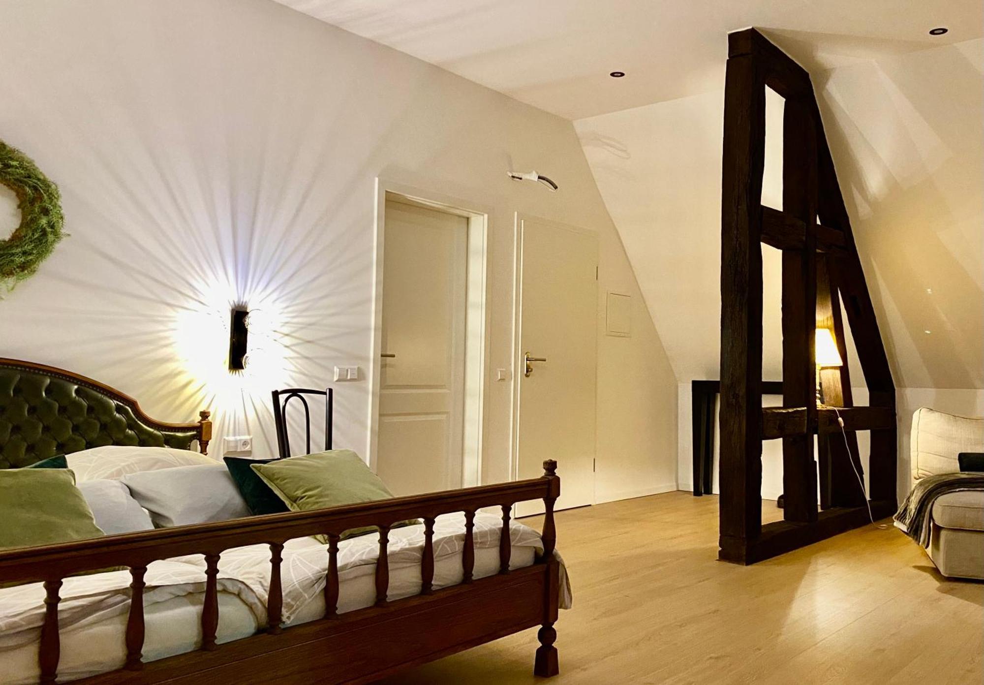 Sonnenhof 1737 - Ferienzimmer & Apartments Barbelroth المظهر الخارجي الصورة