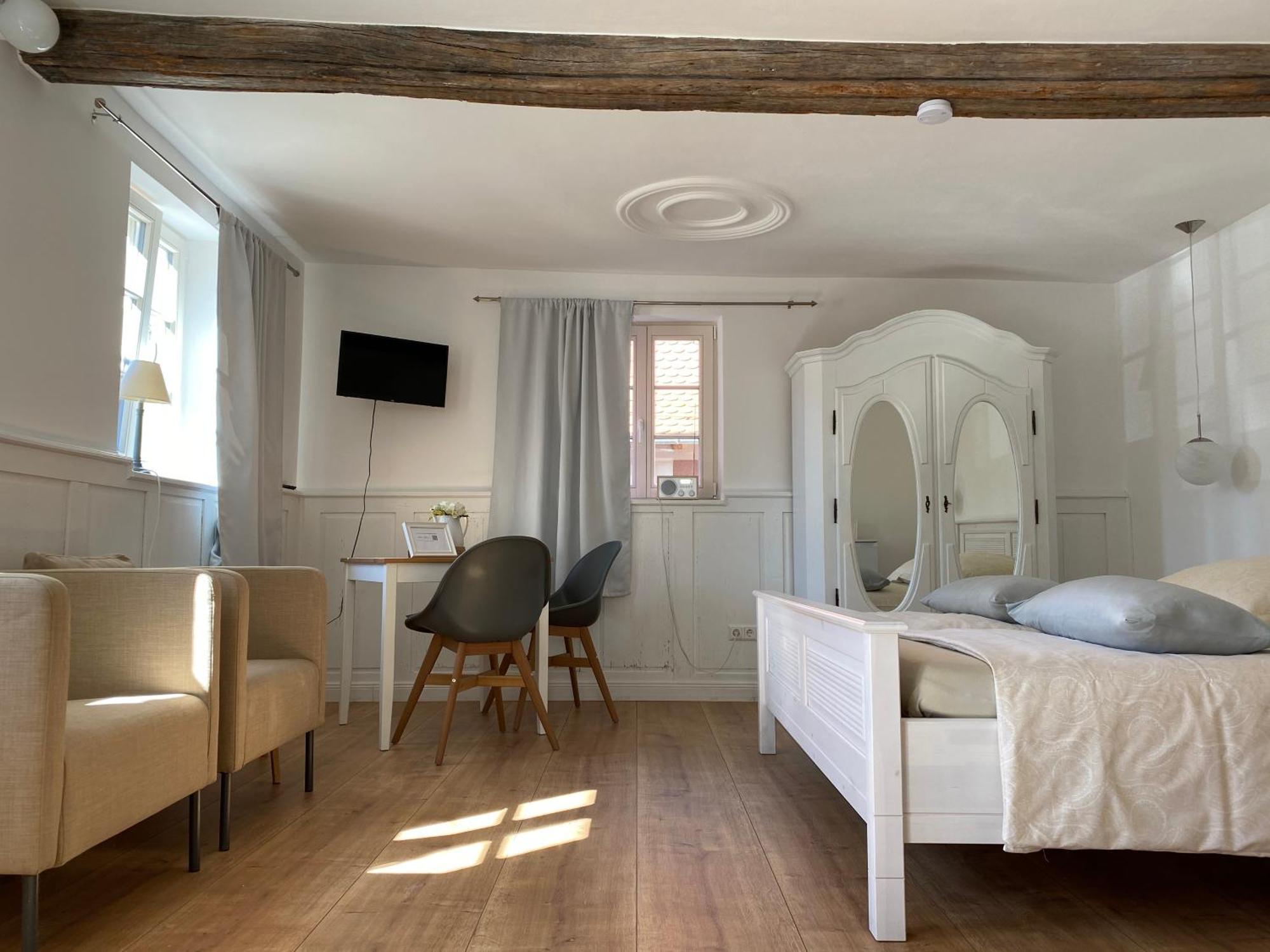 Sonnenhof 1737 - Ferienzimmer & Apartments Barbelroth المظهر الخارجي الصورة